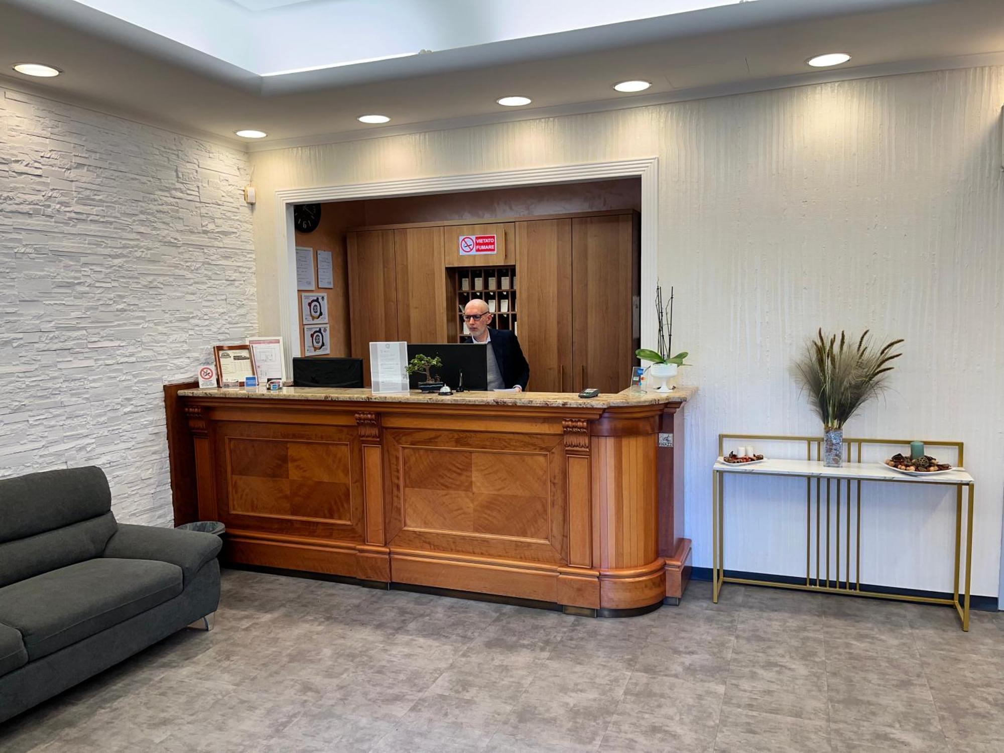 Eh Suites Rome Airport Euro House Hotels Fiumicino Eksteriør billede