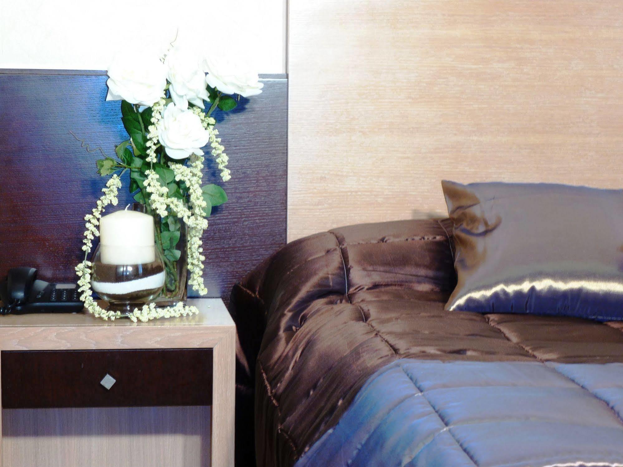 Eh Suites Rome Airport Euro House Hotels Fiumicino Eksteriør billede