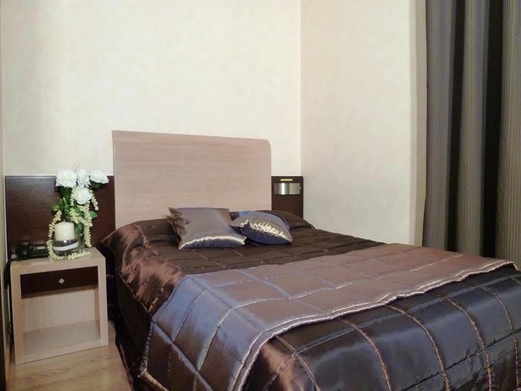 Eh Suites Rome Airport Euro House Hotels Fiumicino Eksteriør billede