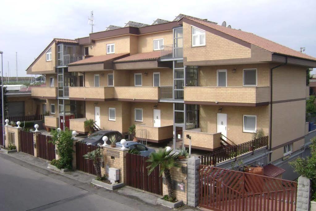Eh Suites Rome Airport Euro House Hotels Fiumicino Eksteriør billede